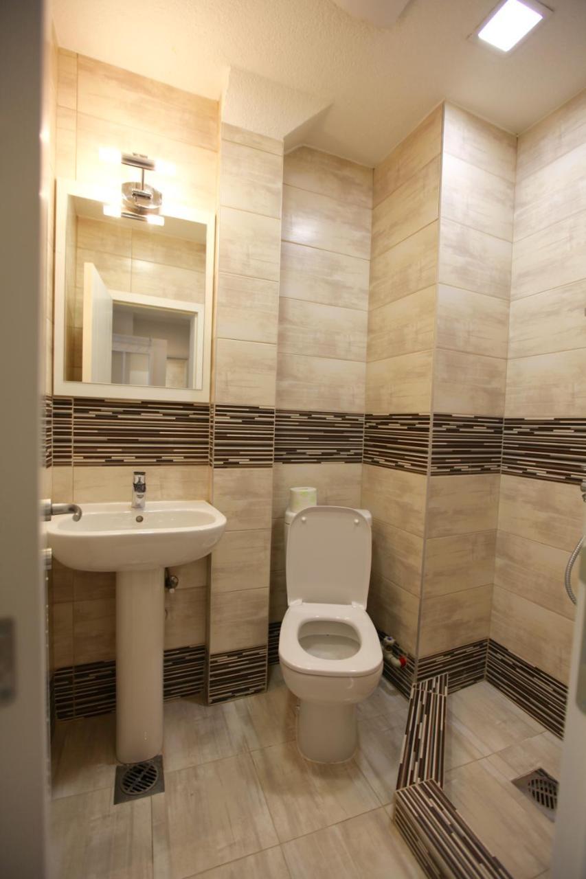 Brick Apartment On Macedonia Pedestrian Street Skopje Luaran gambar